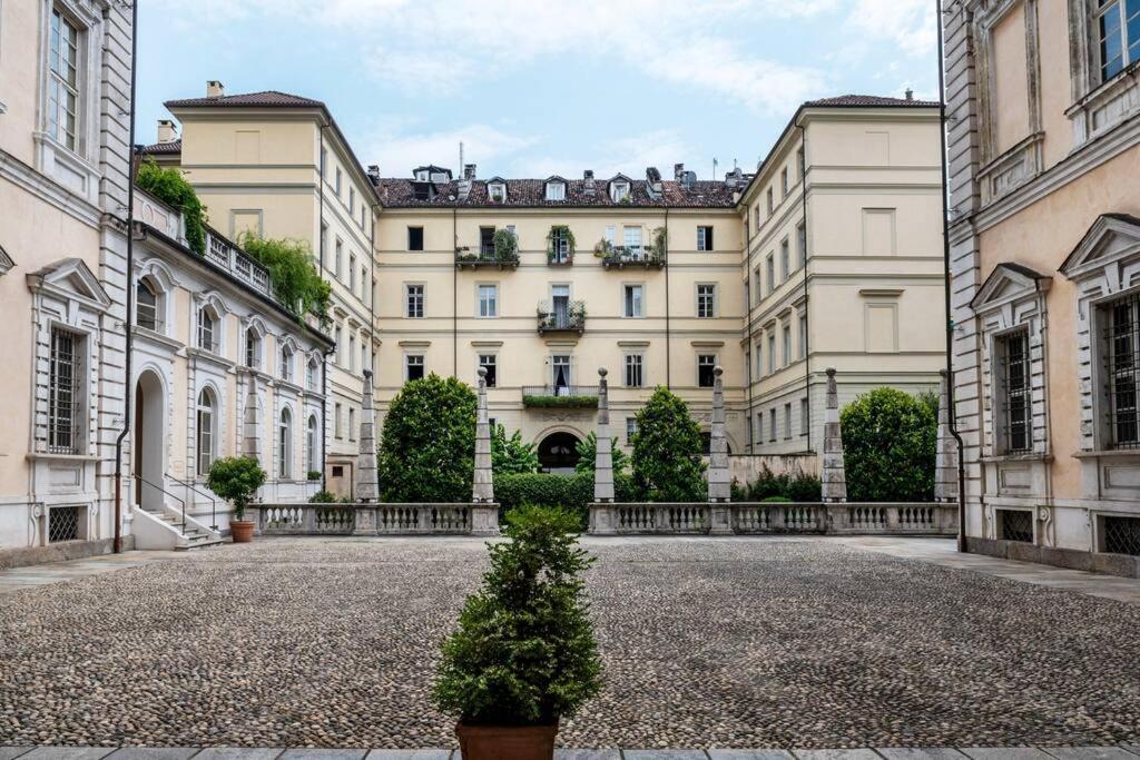 Art Heaven-Suite Graneri In Torino Centro Luaran gambar