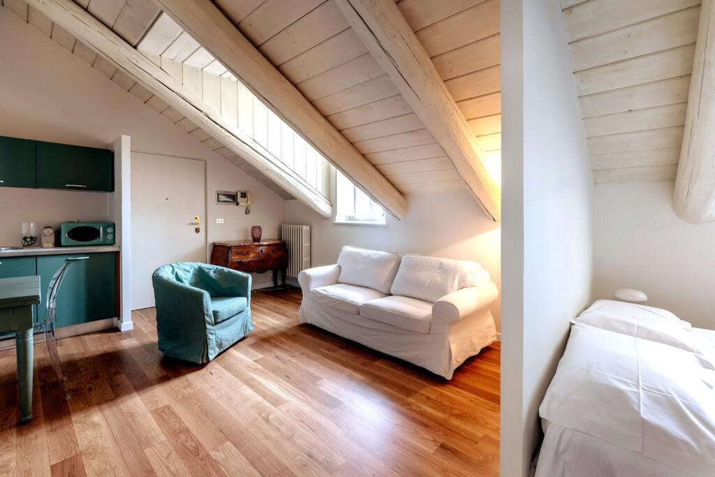 Art Heaven-Suite Graneri In Torino Centro Luaran gambar