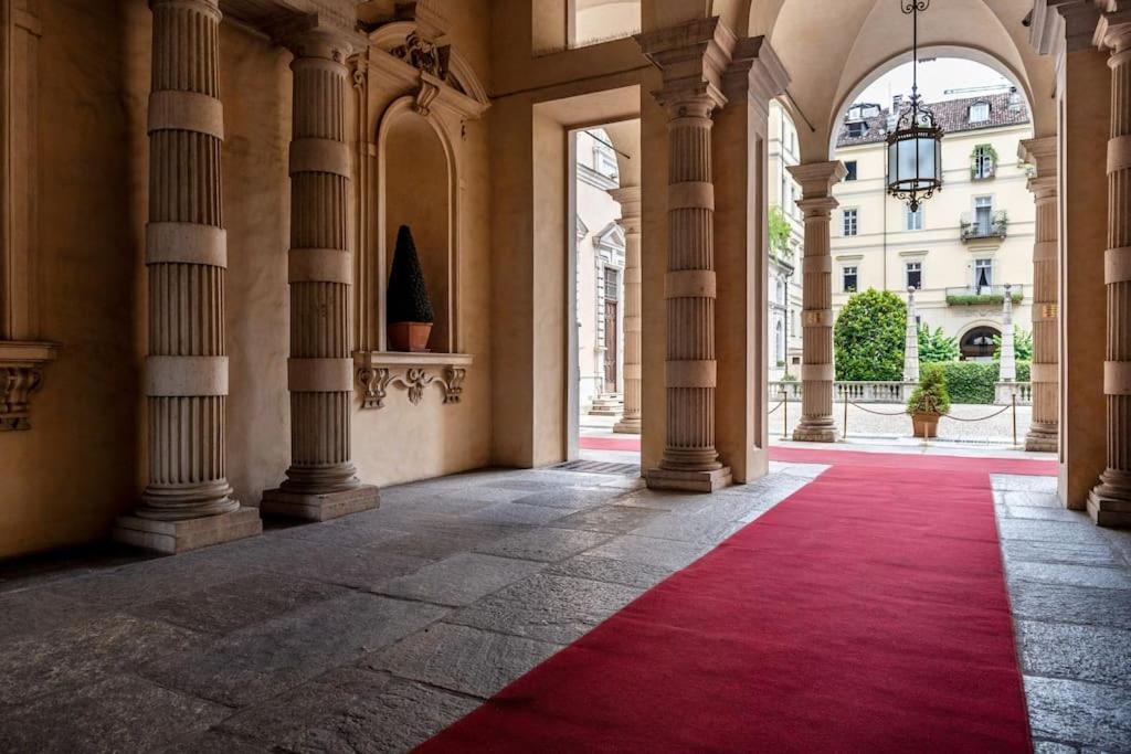 Art Heaven-Suite Graneri In Torino Centro Luaran gambar